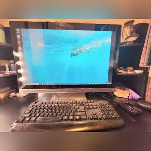 All in one touchscreen desktop